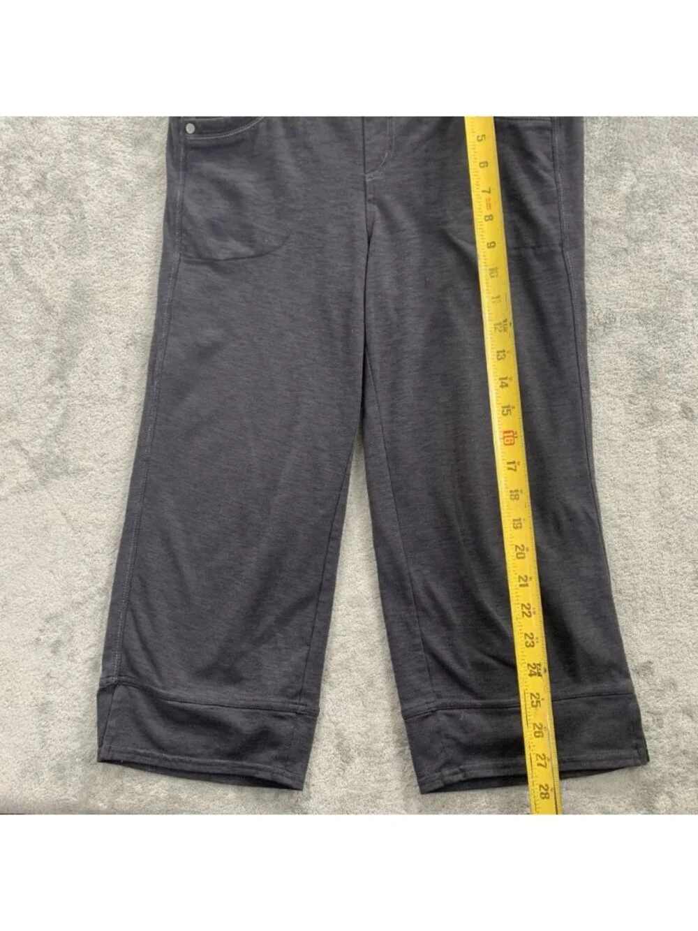 Kuhl Mova Capri Pants Size 10 Heather Gray Hiking Outdoor Gorpcore Stretch *FLAW